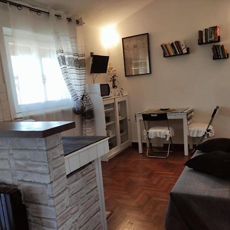 Luxury Apartment Magnolia Terrace Фреджене Екстериор снимка